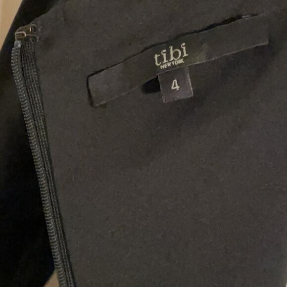 Tibi Royal Blue and Black Lace Short Sleeve Shift Dress 4 - Picture 7 of 12